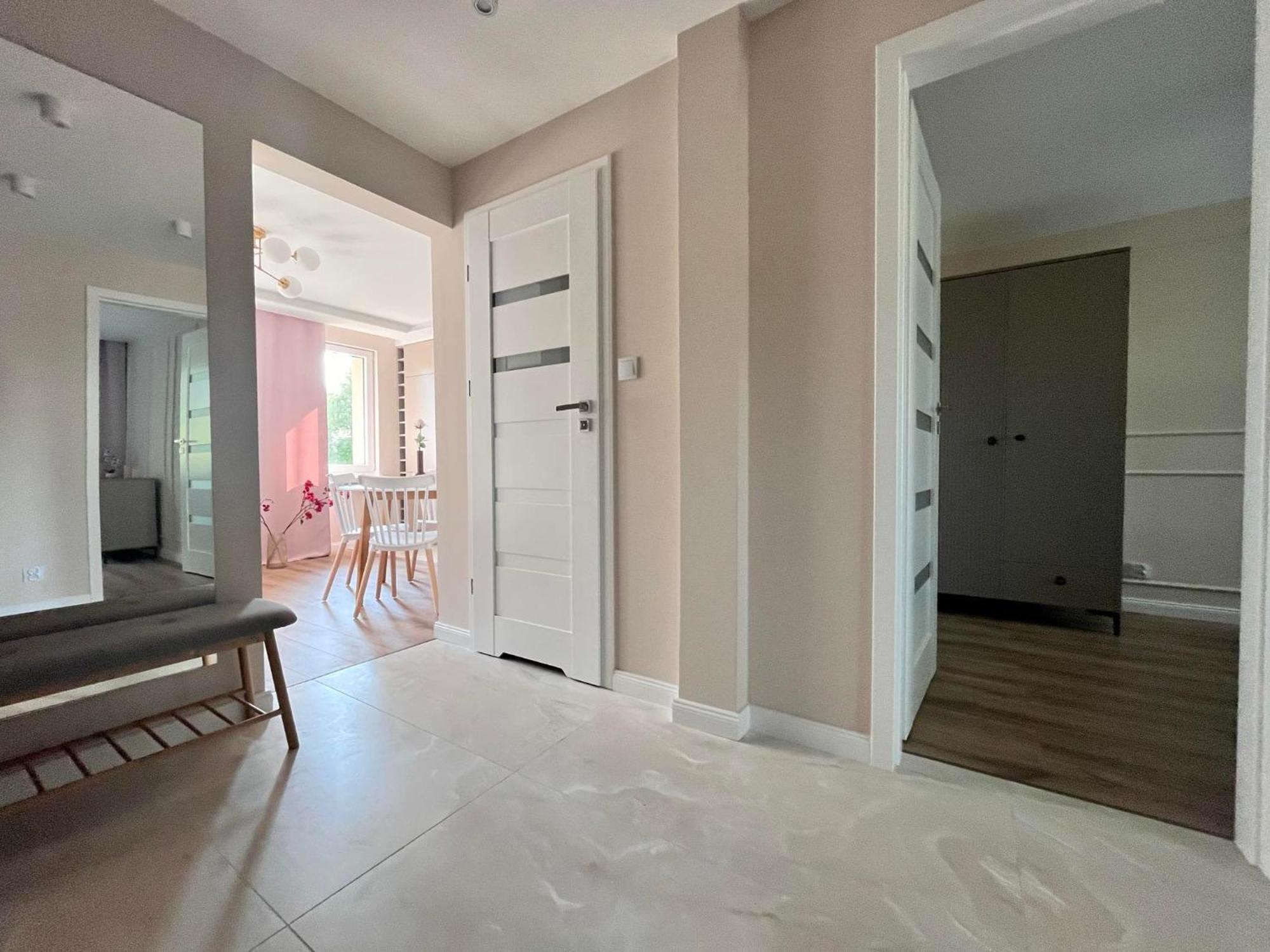 Prestige Apartment Bohaterow Warszawy كيلتشي المظهر الخارجي الصورة